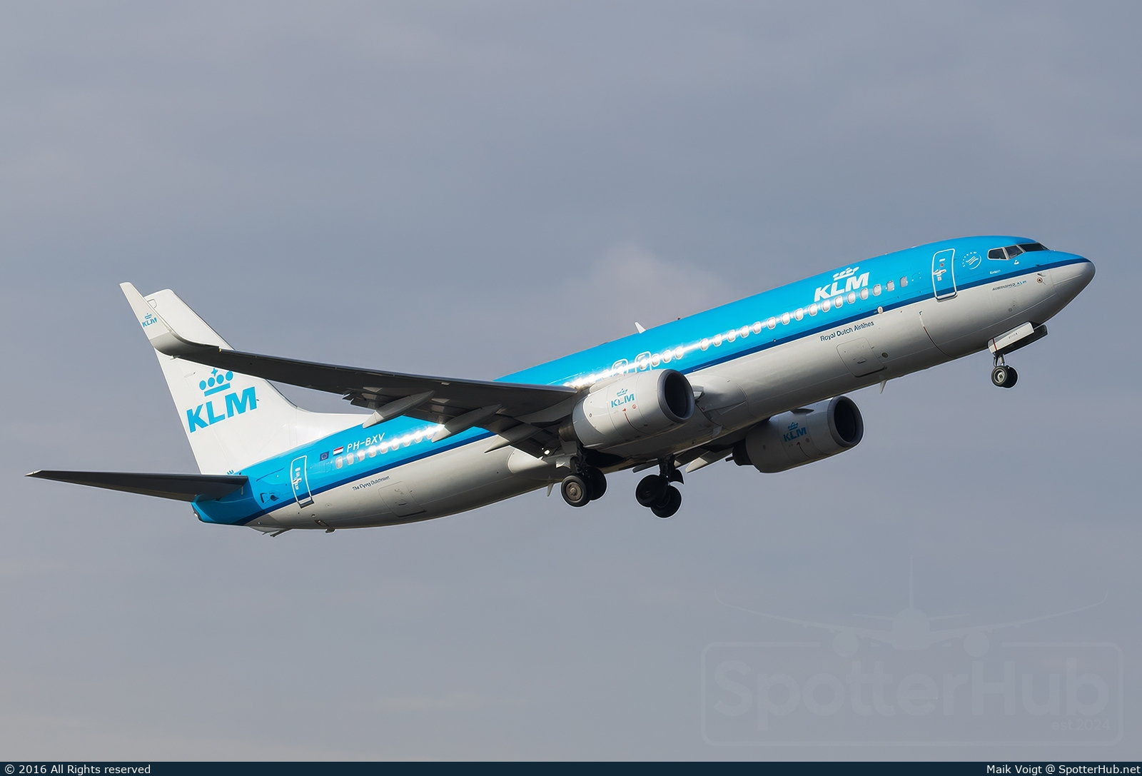 Photo of PH-BXV - Boeing 737-8K2 operated by KLM Royal Dutch Airlines