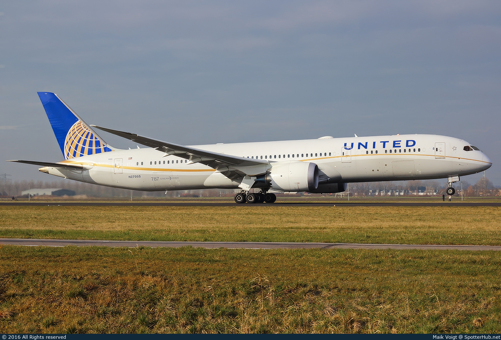 Photo of N27958 - Boeing 787-9 Dreamliner operated by United Airlines