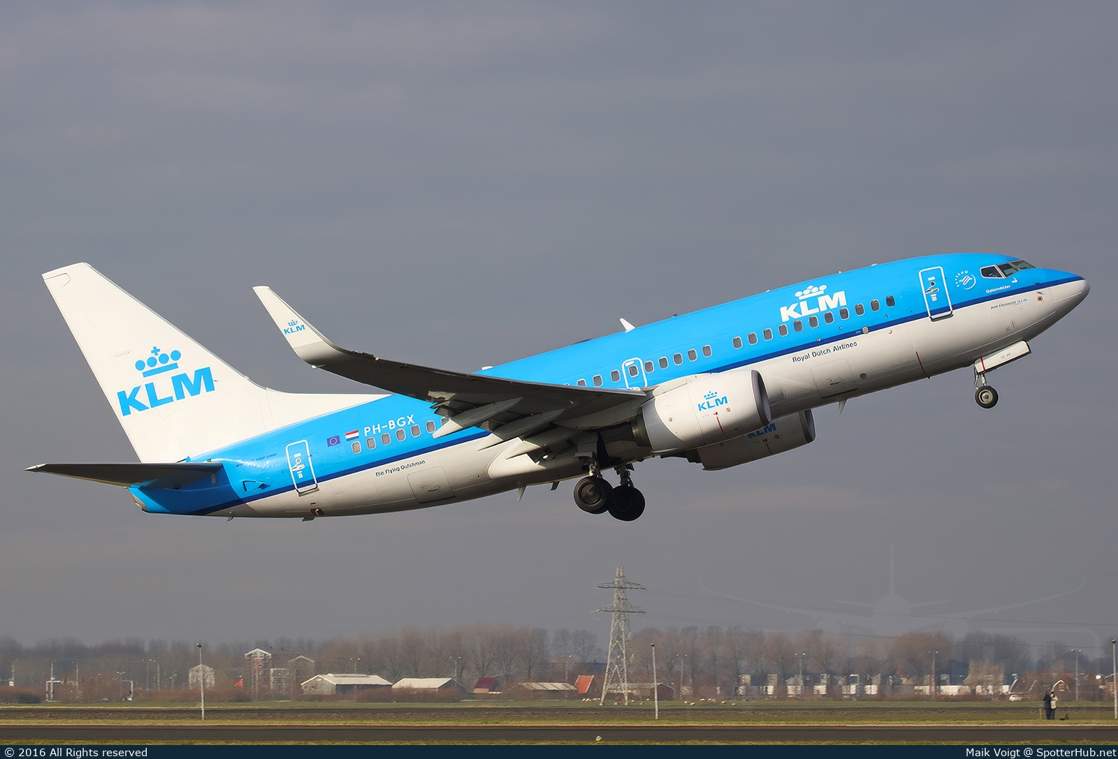 Photo of PH-BGX - Boeing 737-7K2 operated by KLM Royal Dutch Airlines