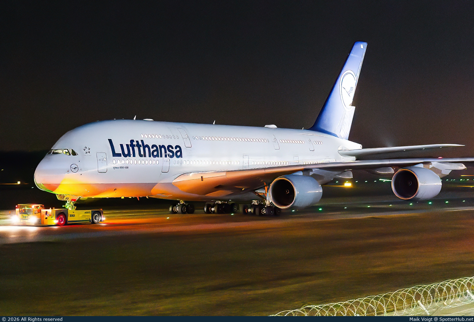 Photo of D-AIMA - Airbus A380-841 operated by Lufthansa