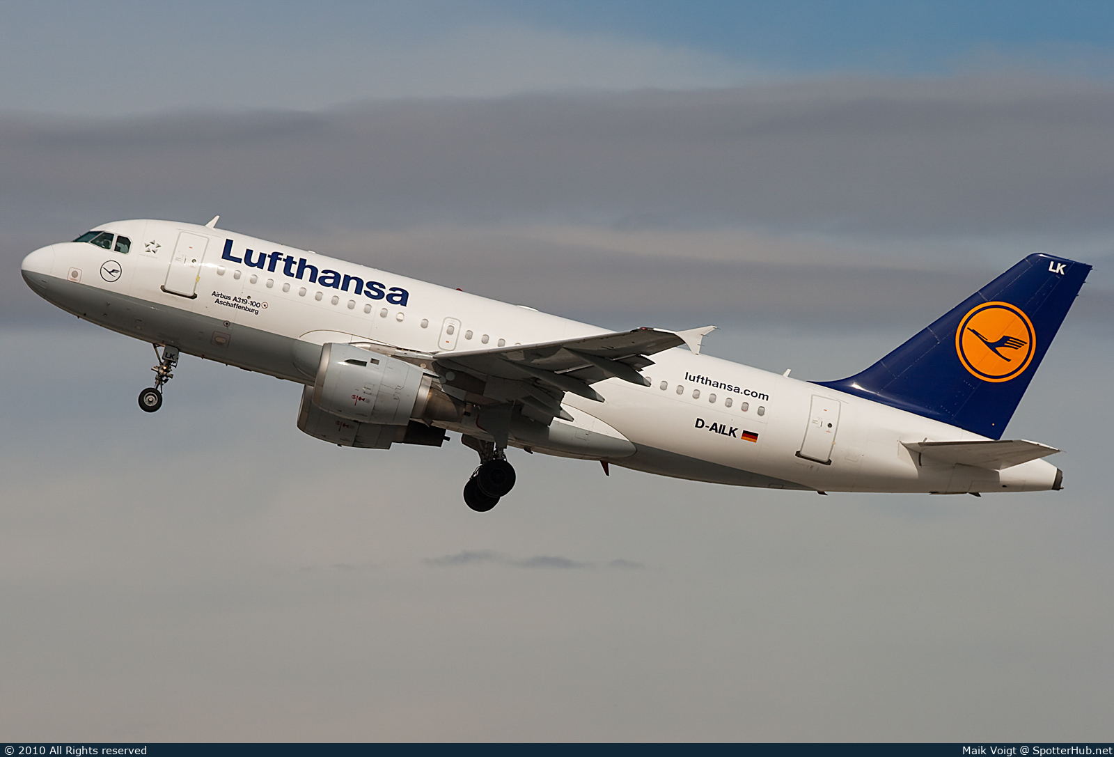 Photo of D-AILK - Airbus A319-114 operated by Lufthansa