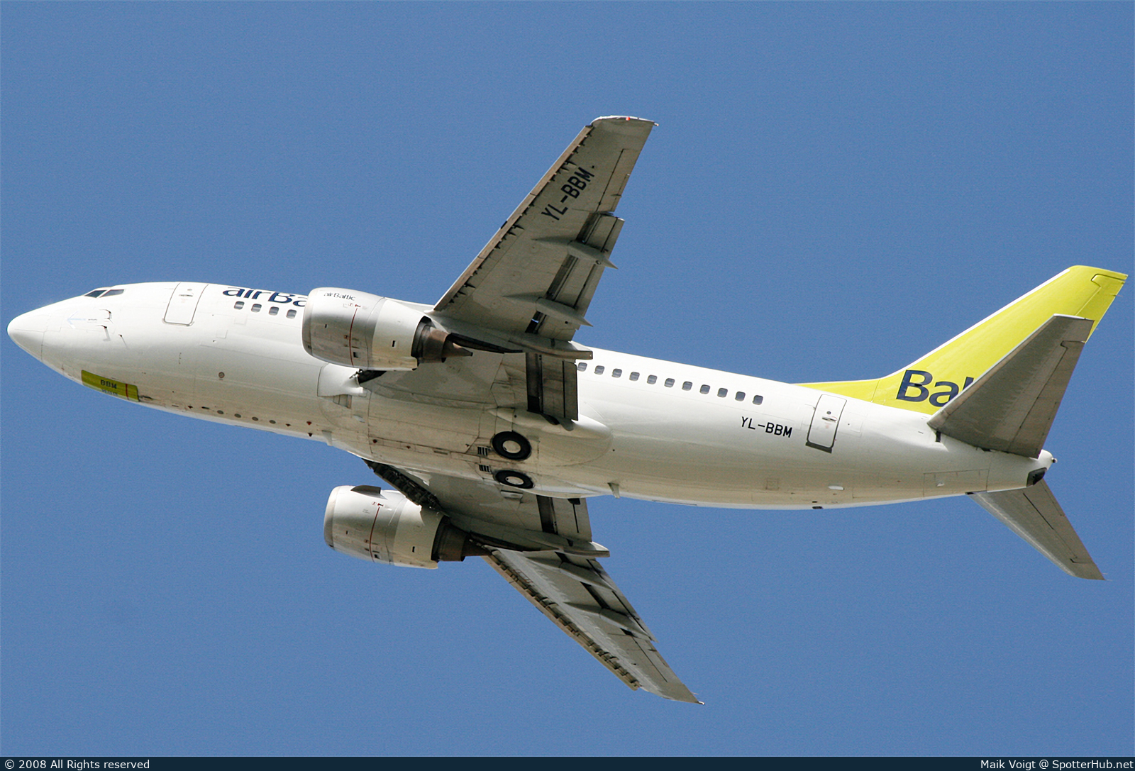 Photo of YL-BBM - Boeing 737-522 operated by airBaltic