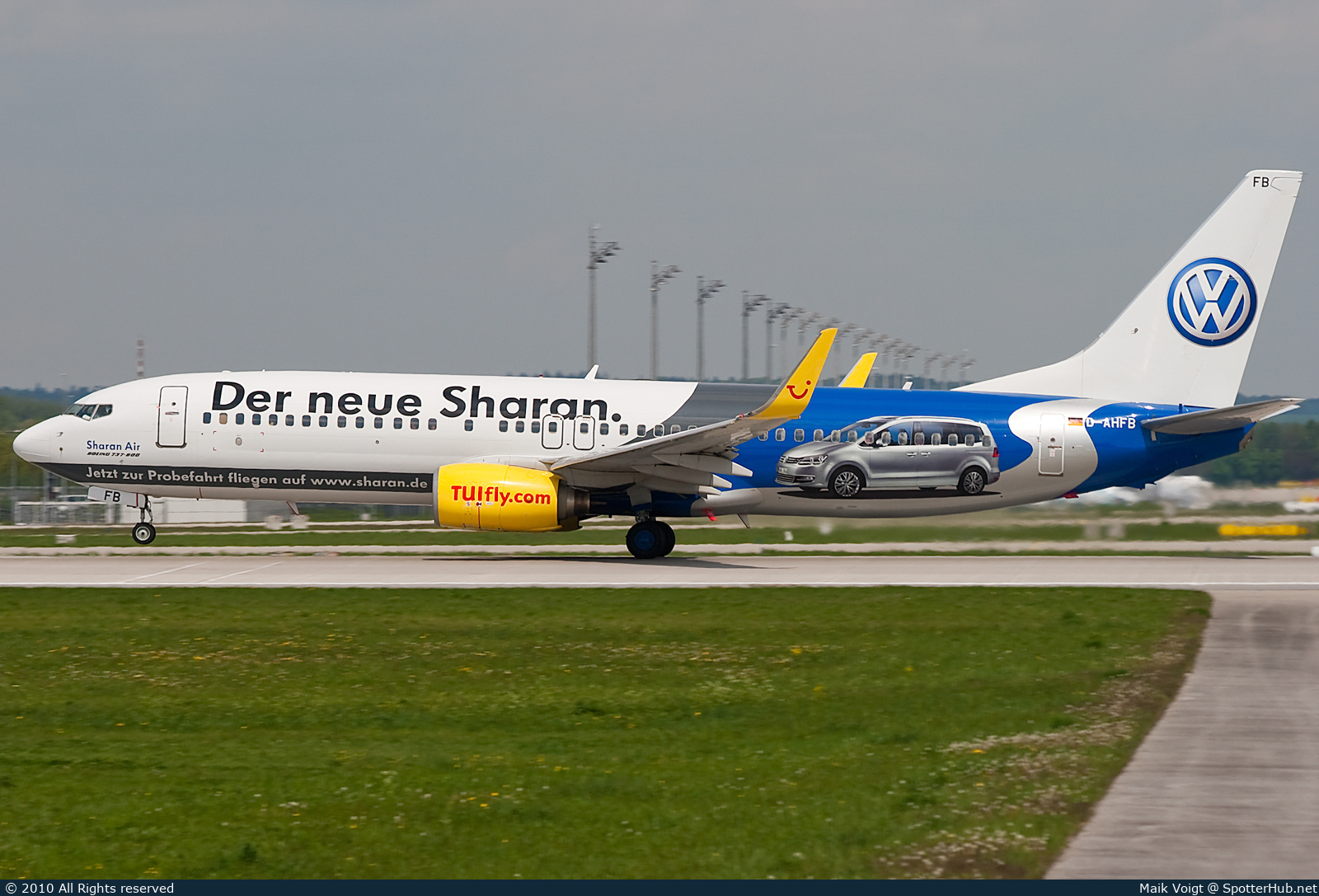 Photo of D-AHFB - Boeing 737-8K5 operated by TUIfly
