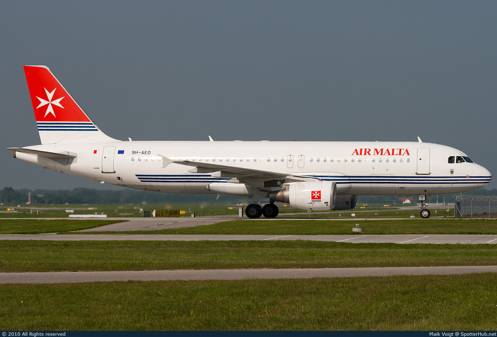 Photo of 9H-AEO - Airbus A320-214 operated by Air Malta