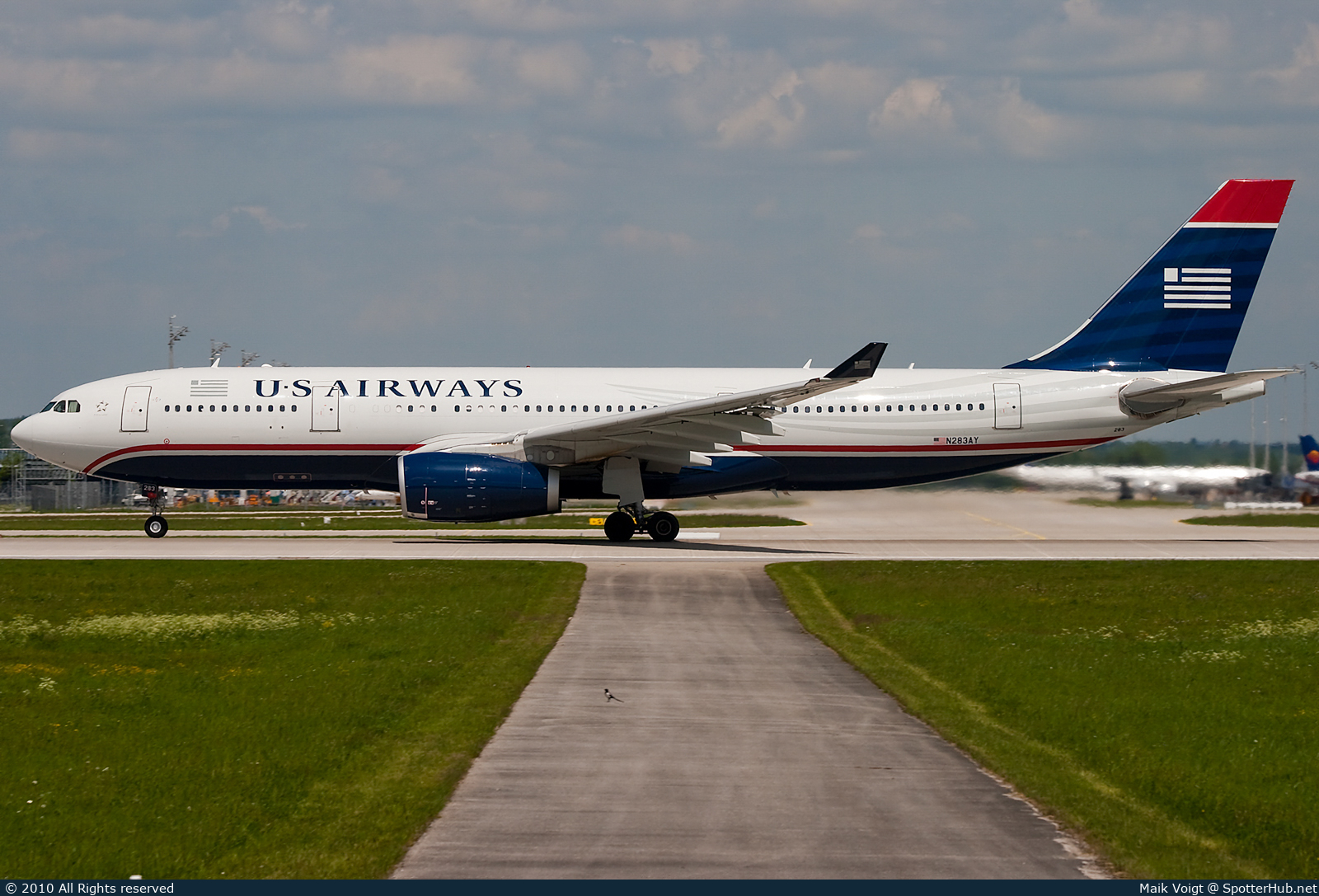 Photo of N283AY - Airbus A330-243 operated by US Airways