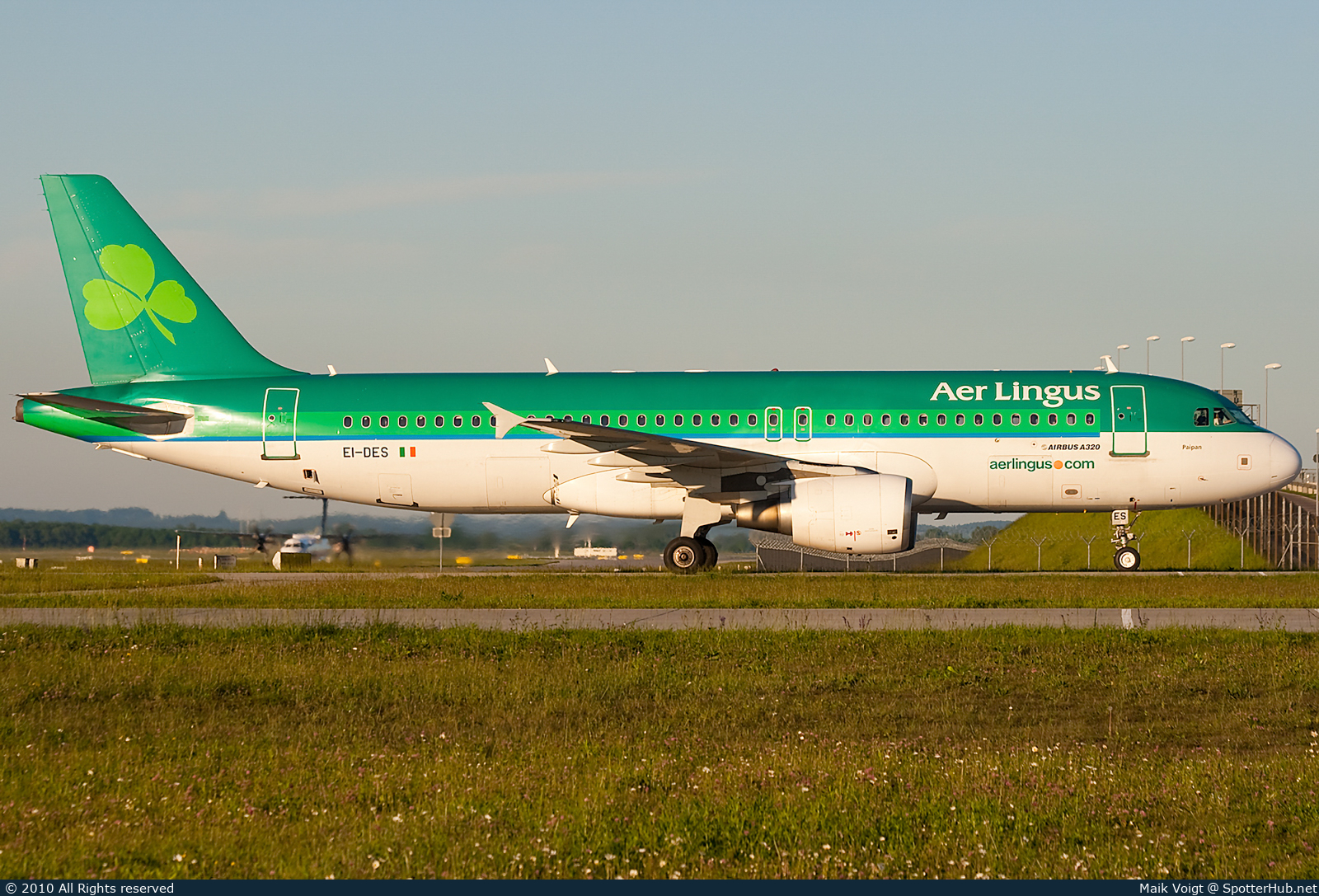 Photo of EI-DES - Airbus A320-214 operated by Aer Lingus