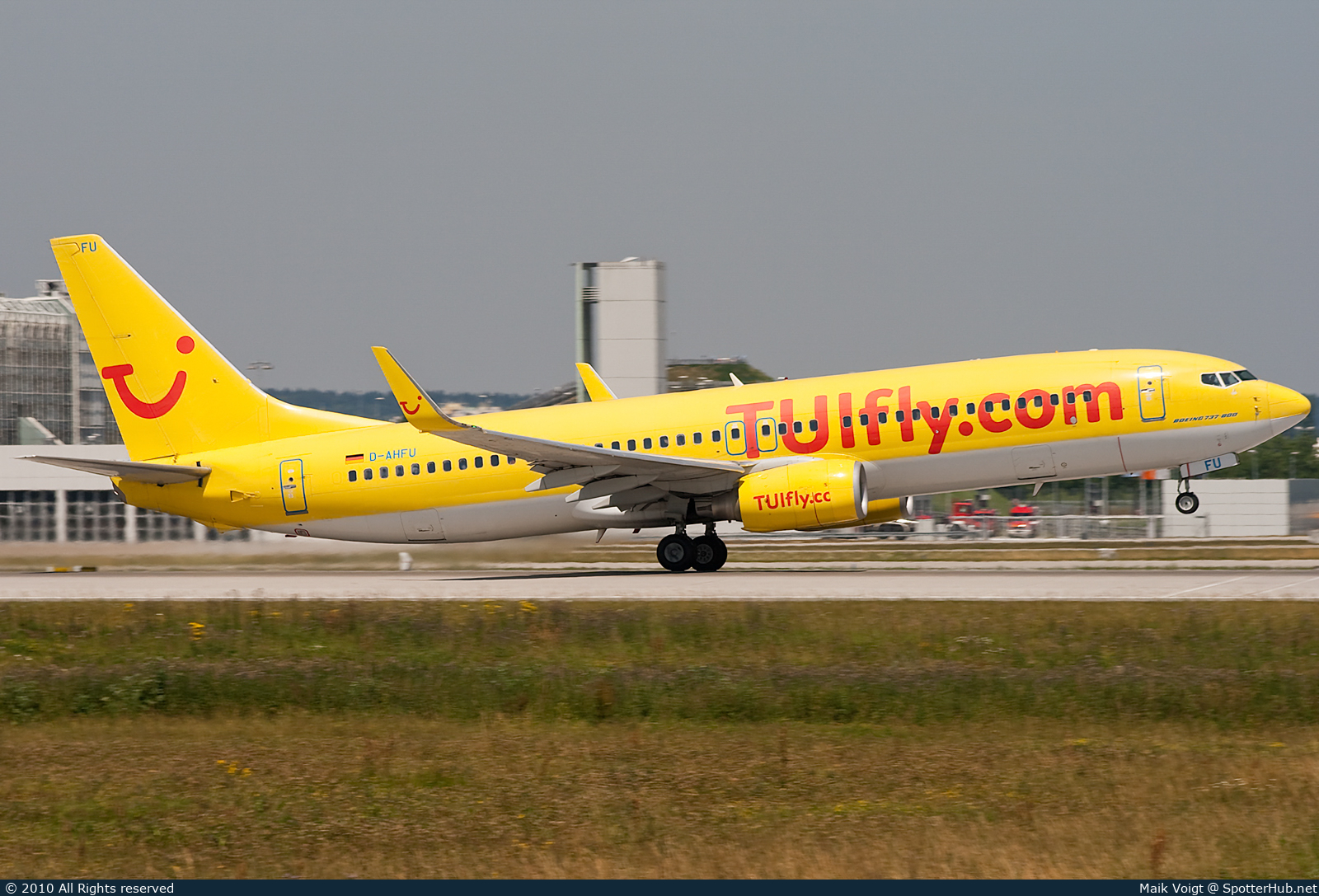 Photo of D-AHFU - Boeing 737-8K5 operated by TUIfly