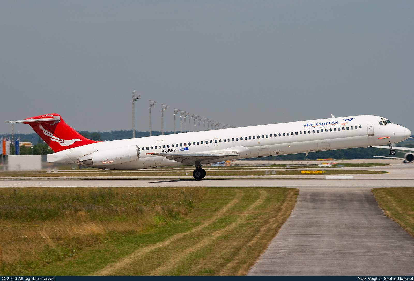 Photo of SX-BPP - McDonnell Douglas MD-83 operated by Sky Express