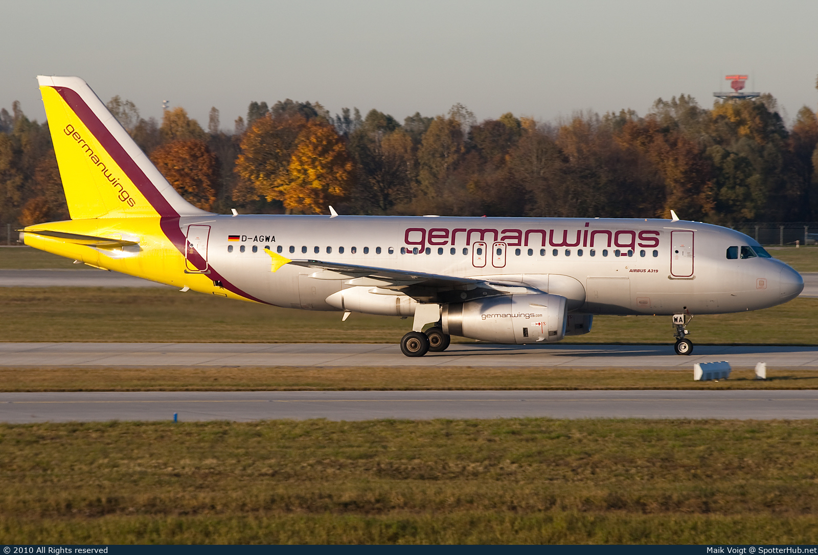 Photo of D-AGWA - Airbus A319-132 operated by Germanwings