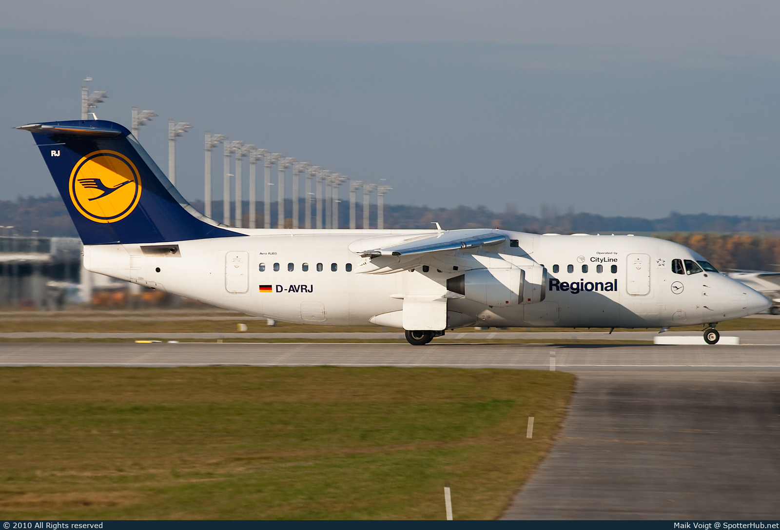 Photo of D-AVRJ - British Aerospace Avro RJ85 operated by Lufthansa CityLine