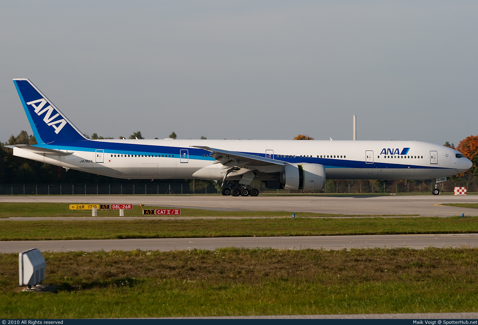 Photo of JA782A - Boeing 777-381(ER) operated by ANA All Nippon Airways