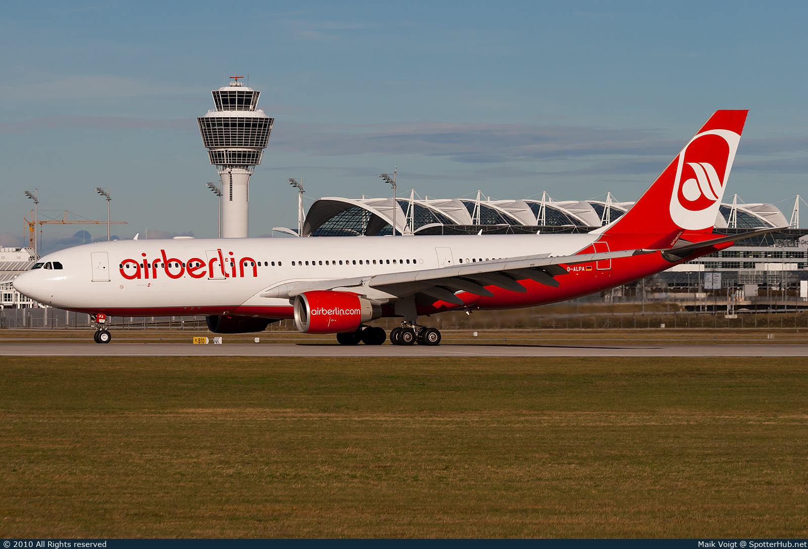 Photo of D-ALPA - Airbus A330-223 operated by Air Berlin