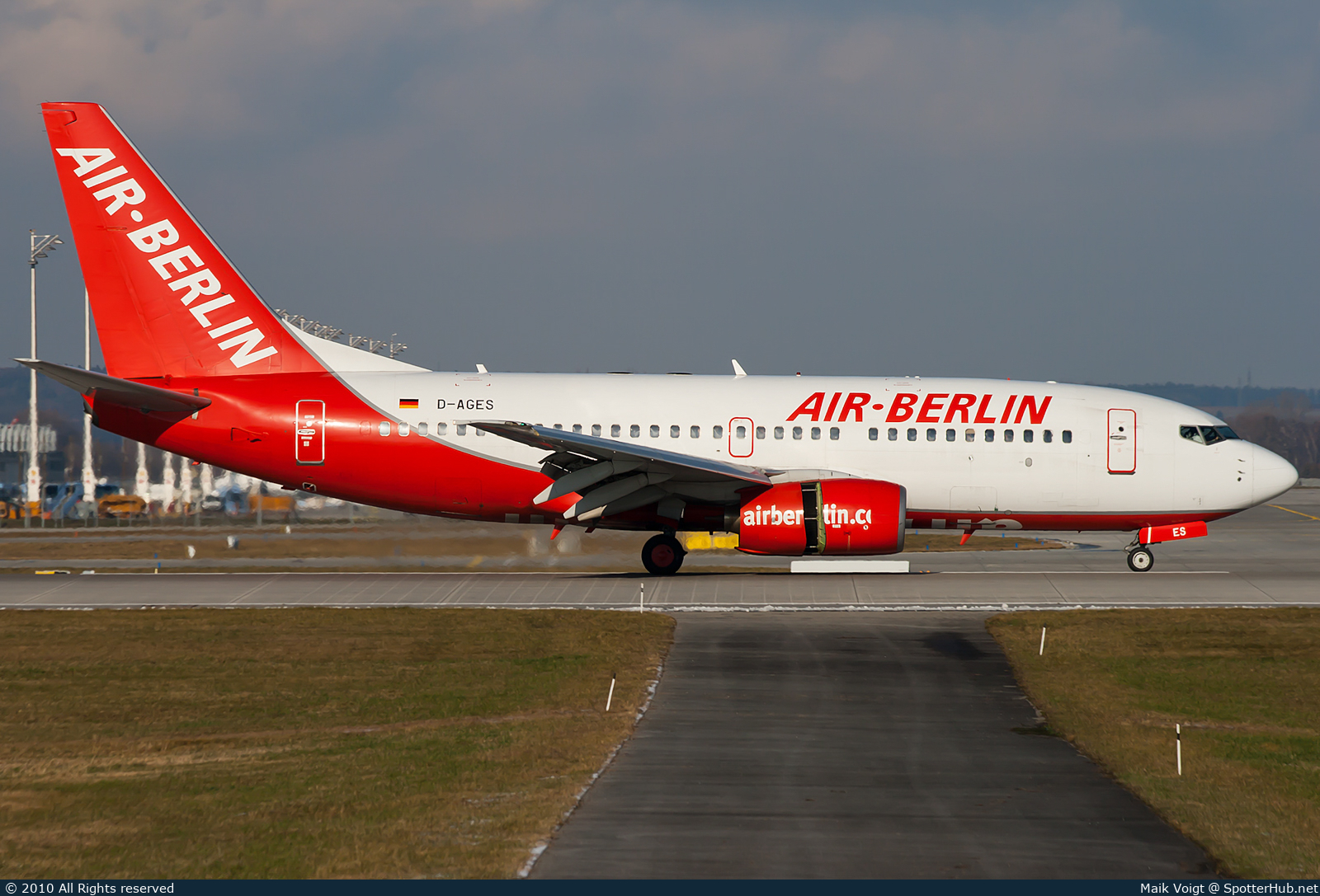 Photo of D-AGES - Boeing 737-75B operated by Air Berlin (opb Germania)