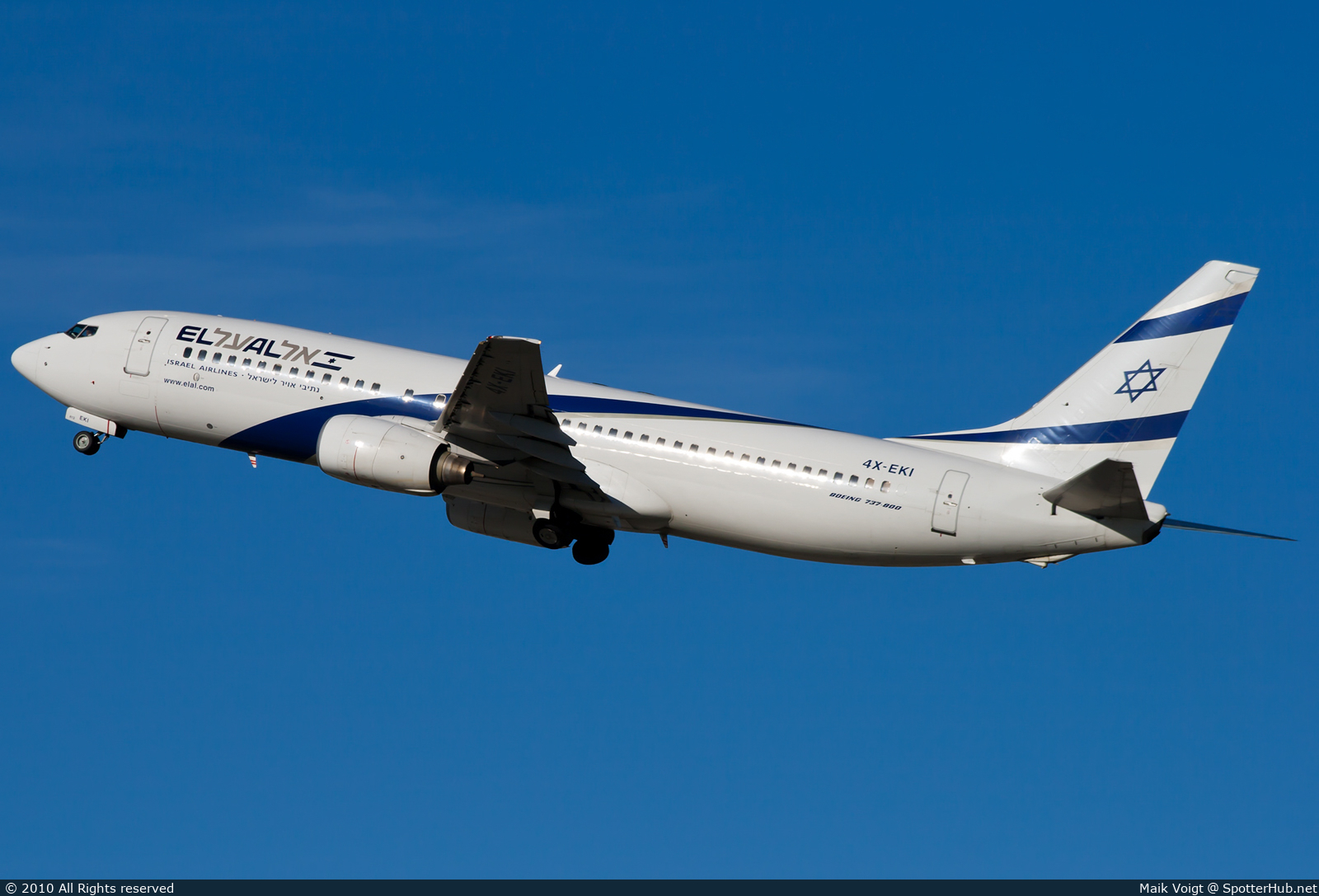 Photo of 4X-EKI - Boeing 737-86N operated by El Al Israel Airlines