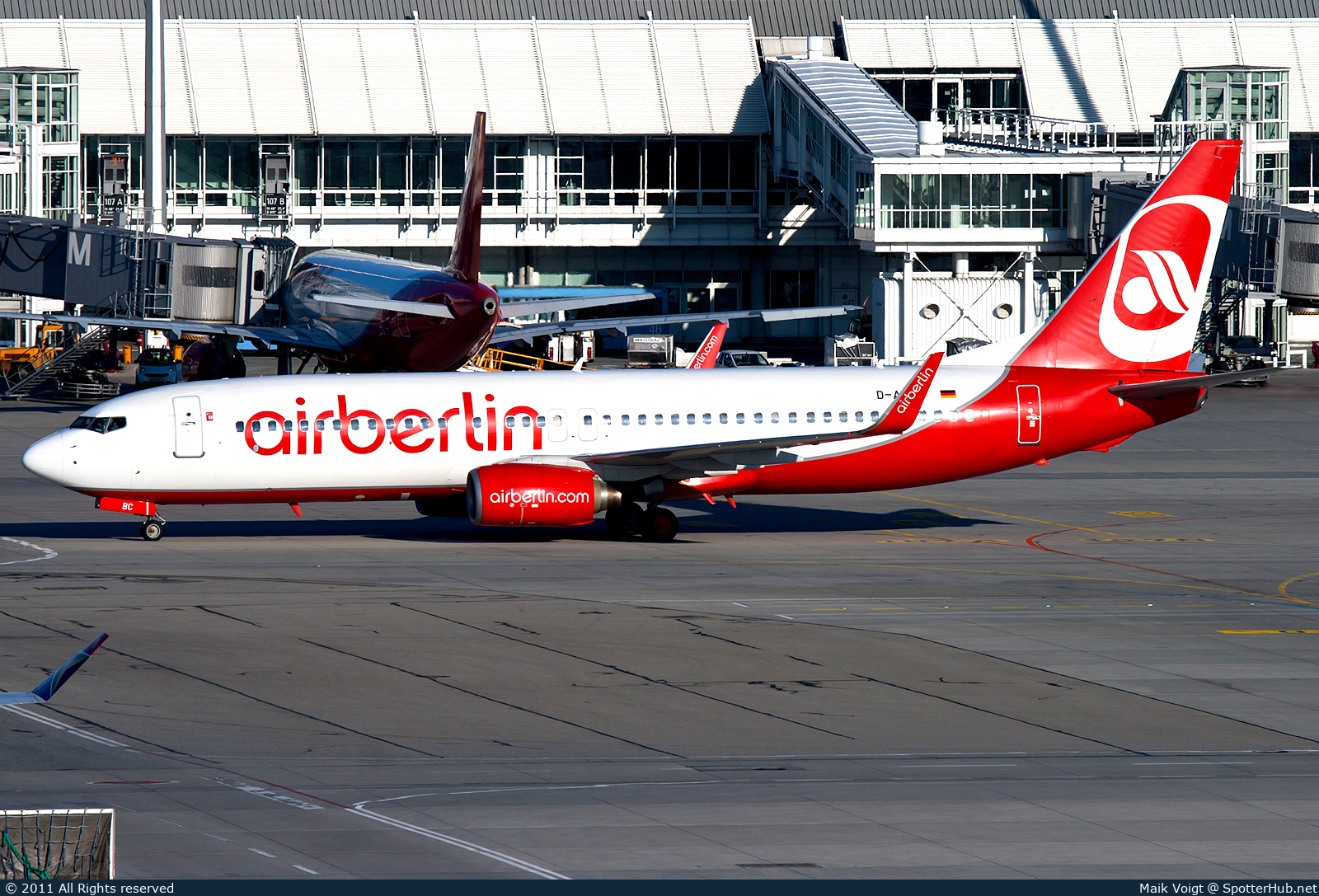 Photo of D-ABBC - Boeing 737-86J operated by Air Berlin