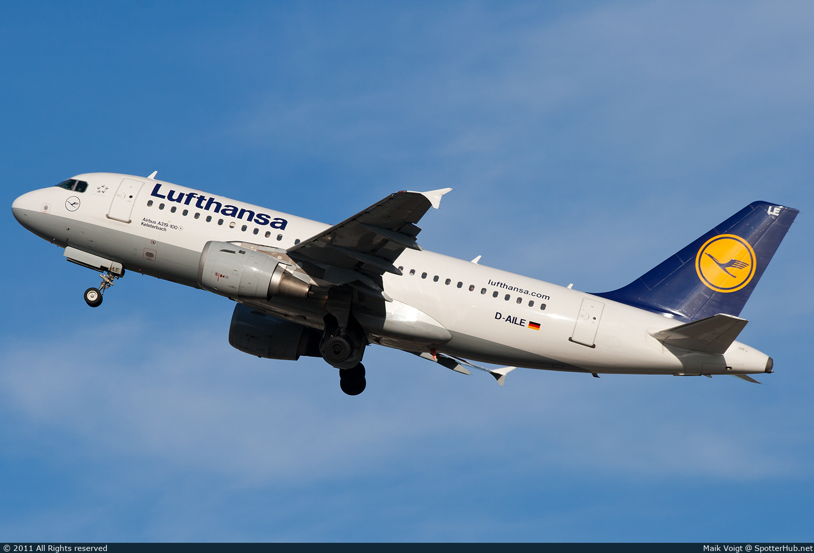 Photo of D-AILE - Airbus A319-114 operated by Lufthansa