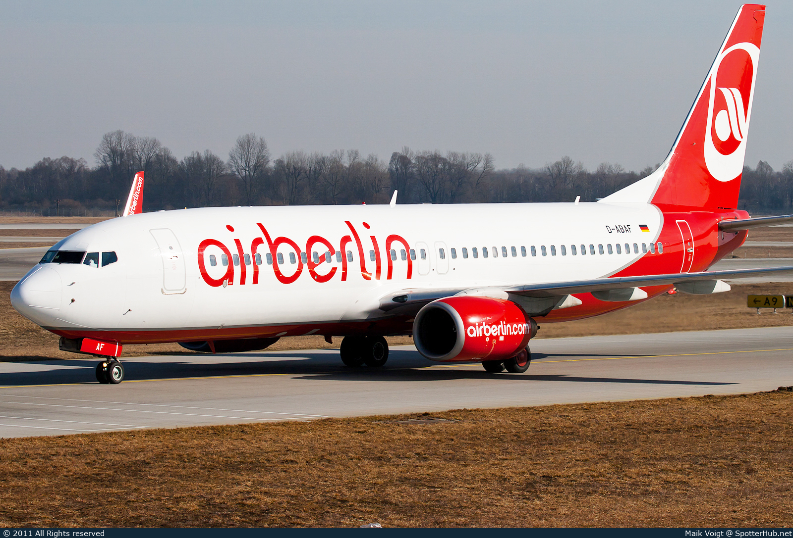 Photo of D-ABAF - Boeing 737-86J operated by Air Berlin