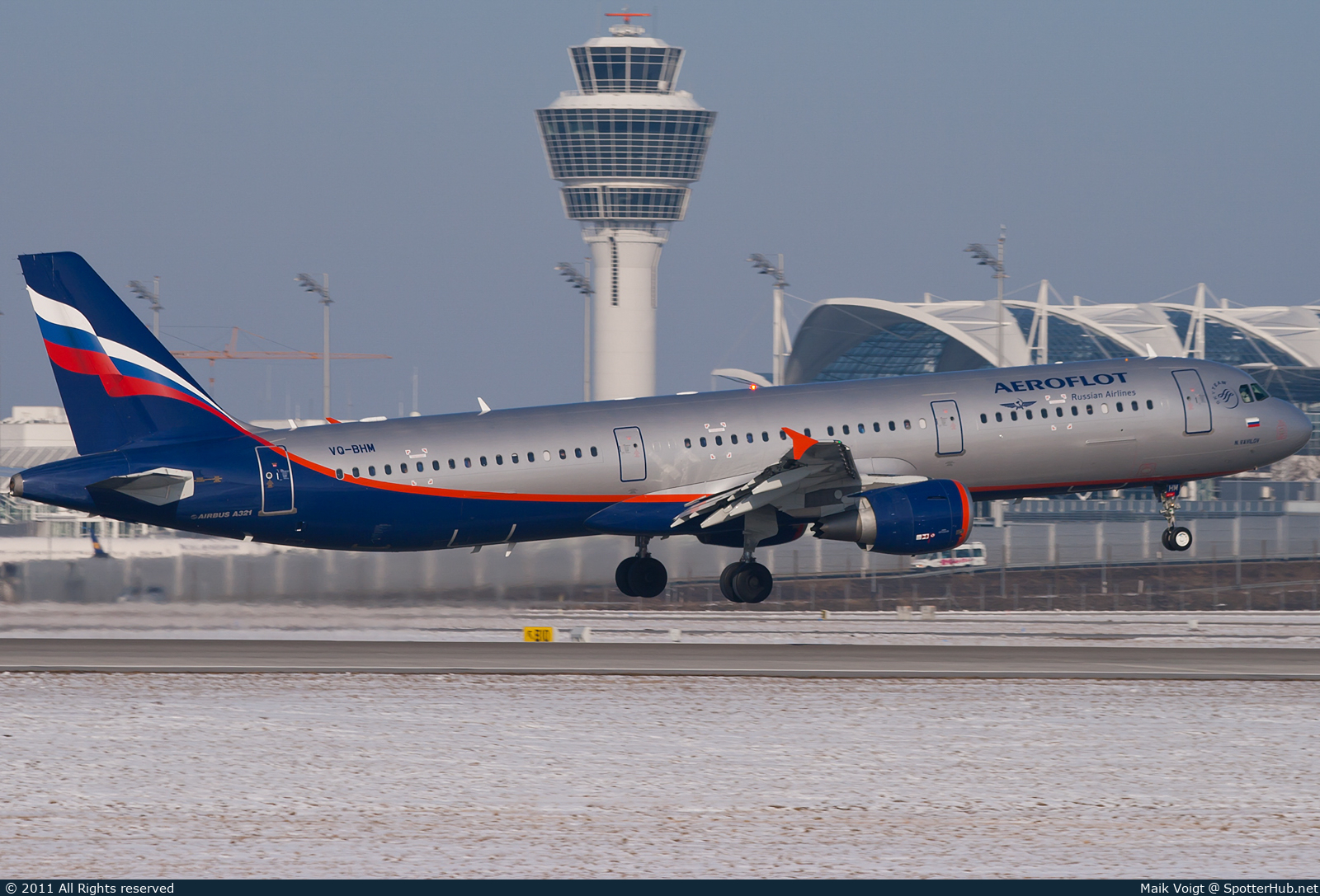 Photo of VQ-BHM - Airbus A321-211 operated by Aeroflot