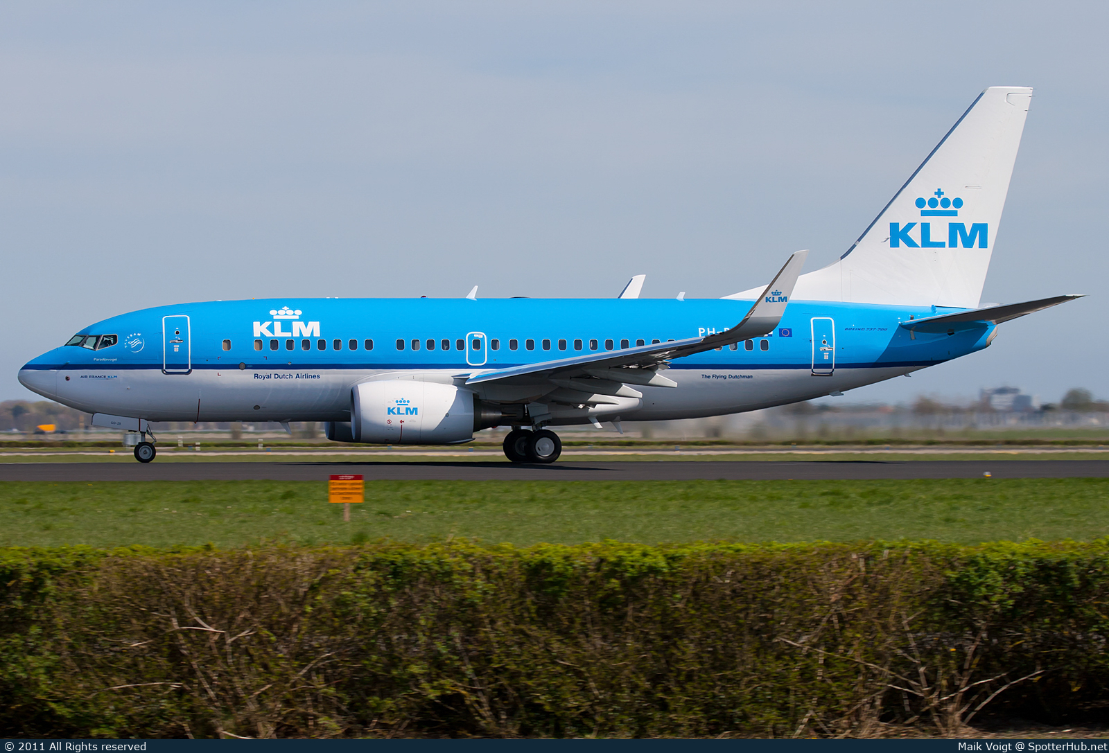 Photo of PH-BGO - Boeing 737-7K2 operated by KLM Royal Dutch Airlines