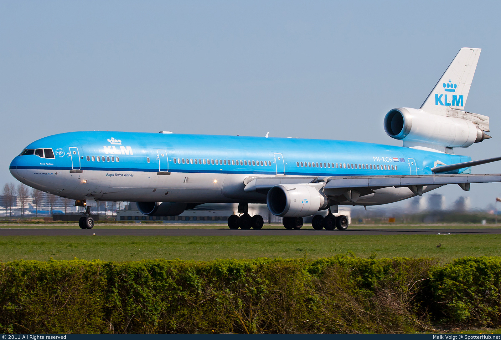 Photo of PH-KCH - McDonnell Douglas MD-11 operated by KLM Royal Dutch Airlines