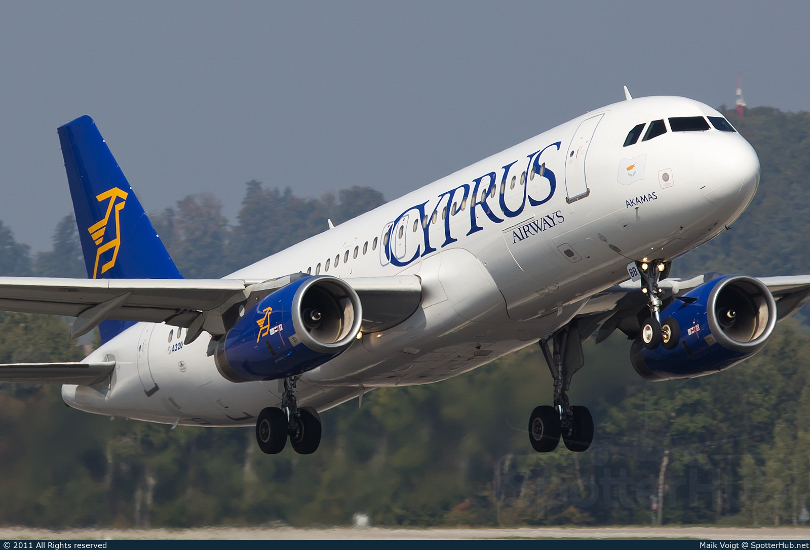 Photo of 5B-DBB - Airbus A320-231 operated by Cyprus Airways