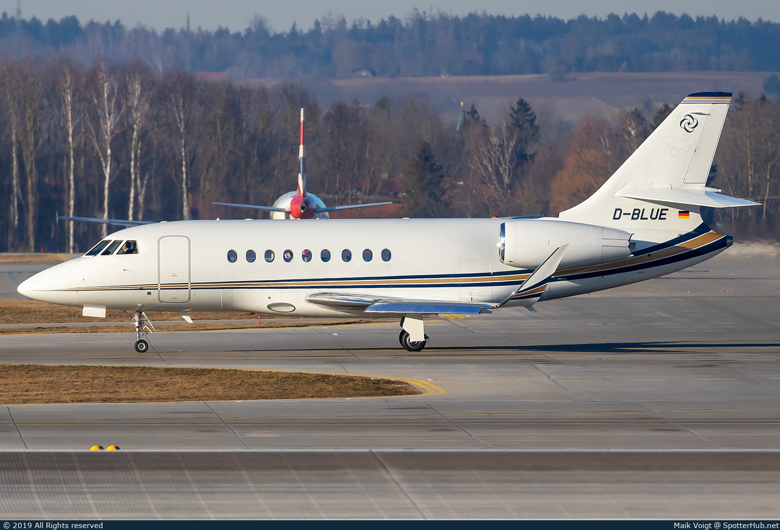 Photo of D-BLUE - Dassault Falcon 2000LX operated by ACM Air Charter