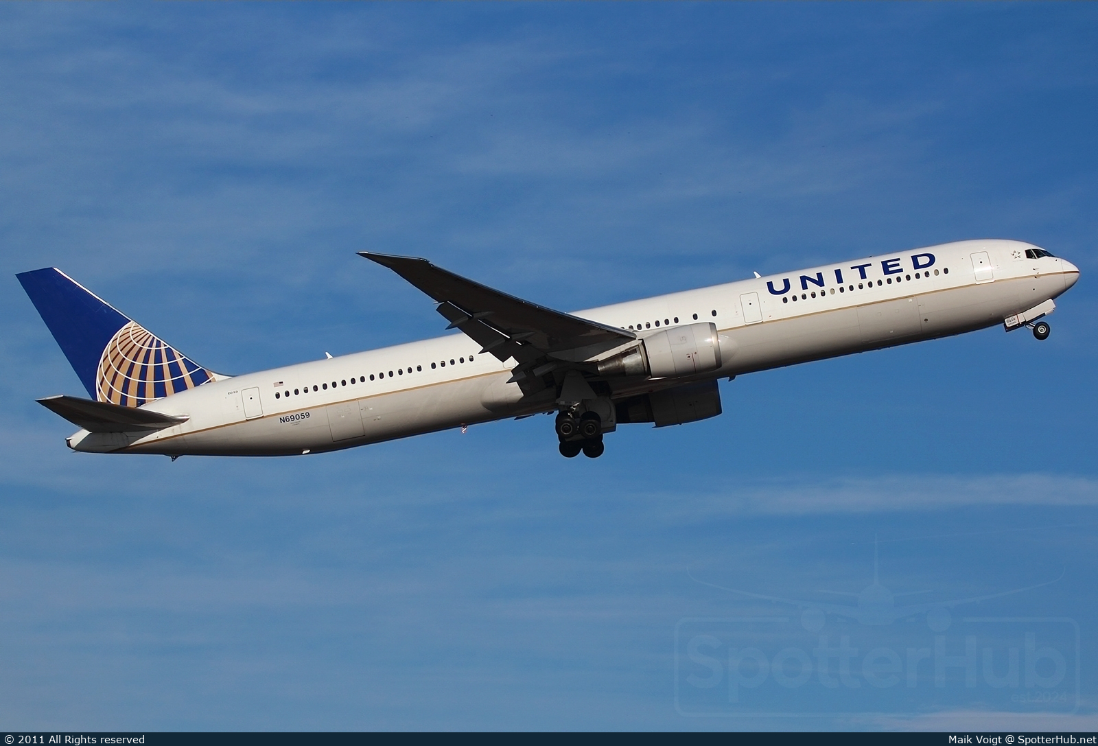 Photo of N69059 - Boeing 767-424(ER) operated by United Airlines