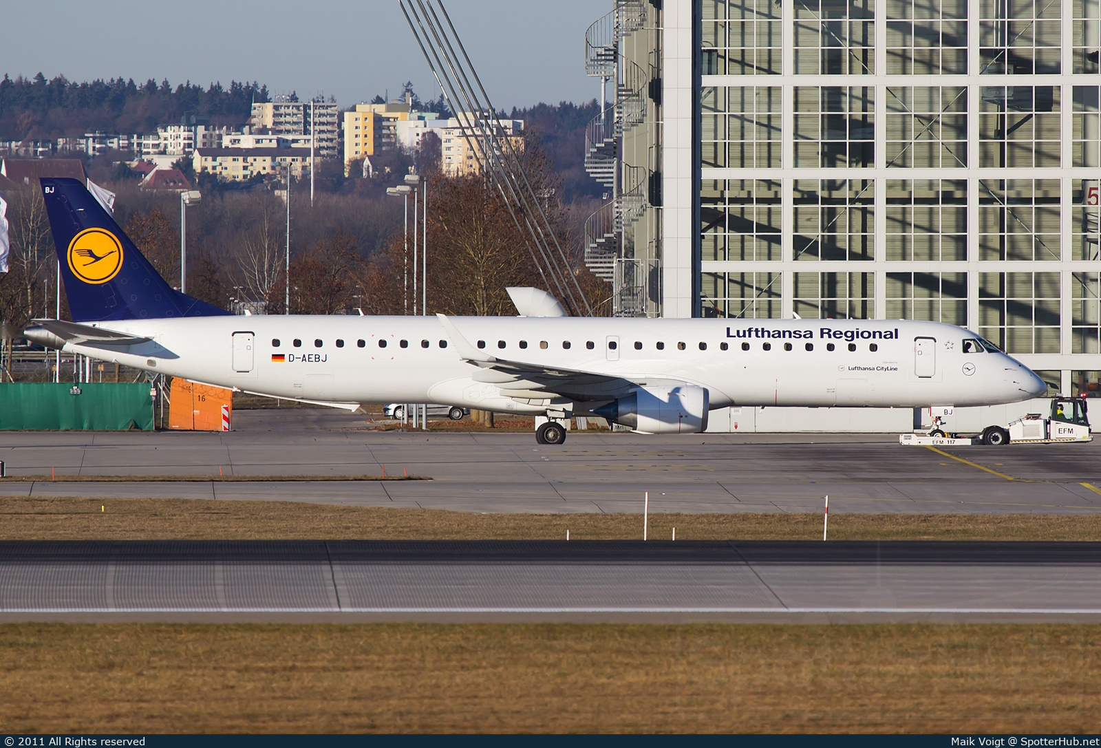 Photo of D-AEBJ - Embraer ERJ-195LR operated by Lufthansa CityLine