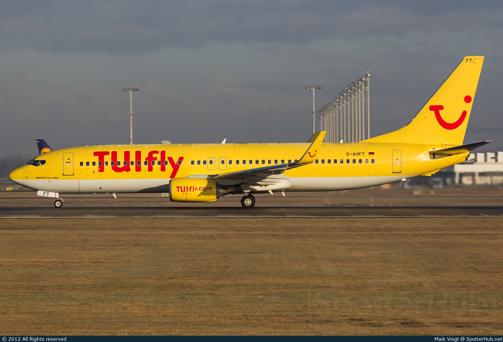 Photo of D-AHFT - Boeing 737-8K5 operated by TUIfly