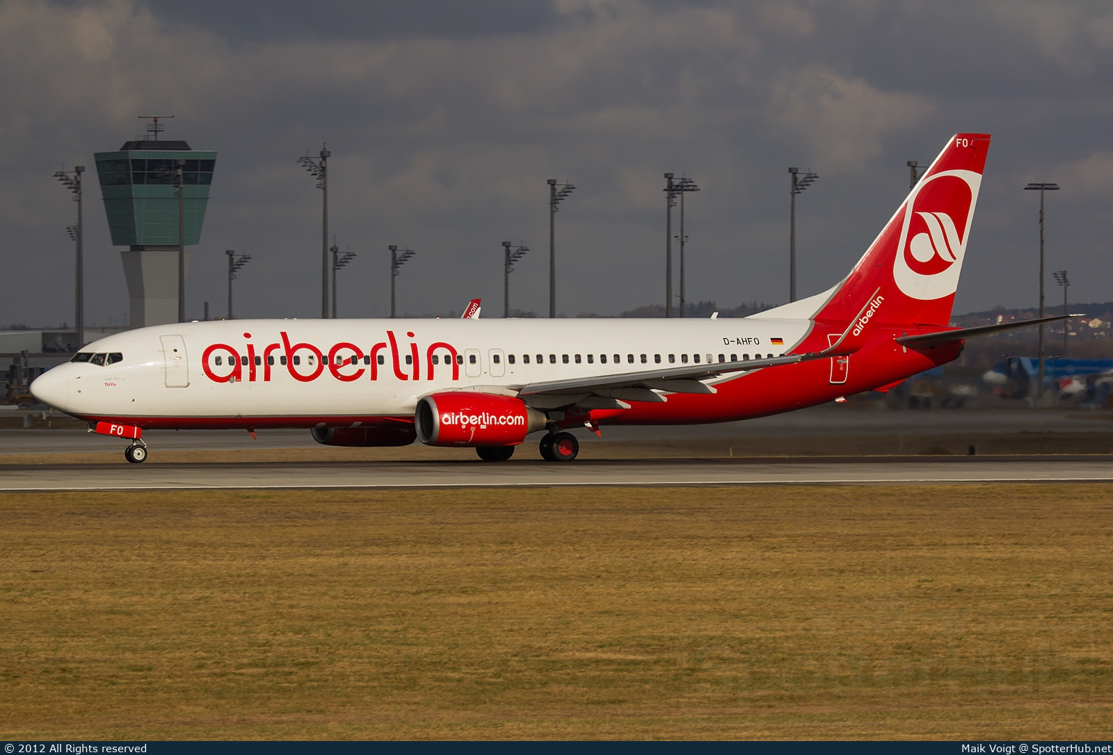 Photo of D-AHFO - Boeing 737-8K5 operated by Air Berlin (opb TUIfly)