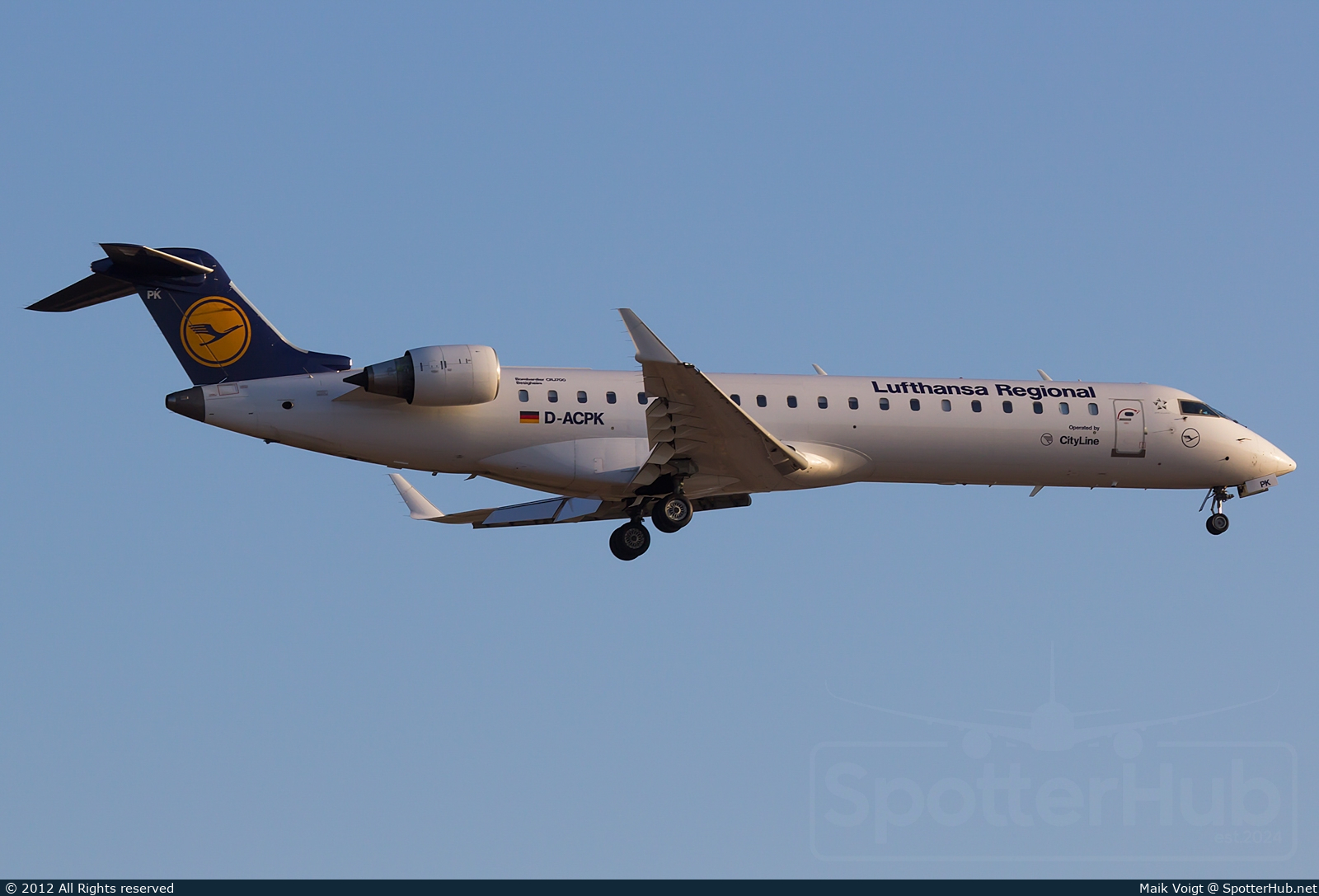 Photo of D-ACPK - Bombardier CRJ-701ER operated by Lufthansa CityLine