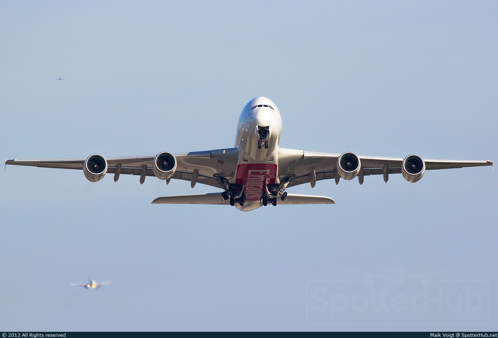 Photo of A6-EDX - Airbus A380-861 operated by Emirates