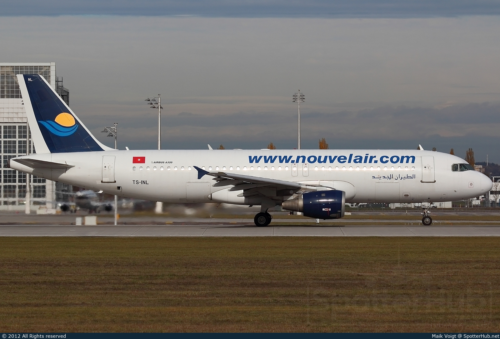 Photo of TS-INL - Airbus A320-212 operated by Nouvelair