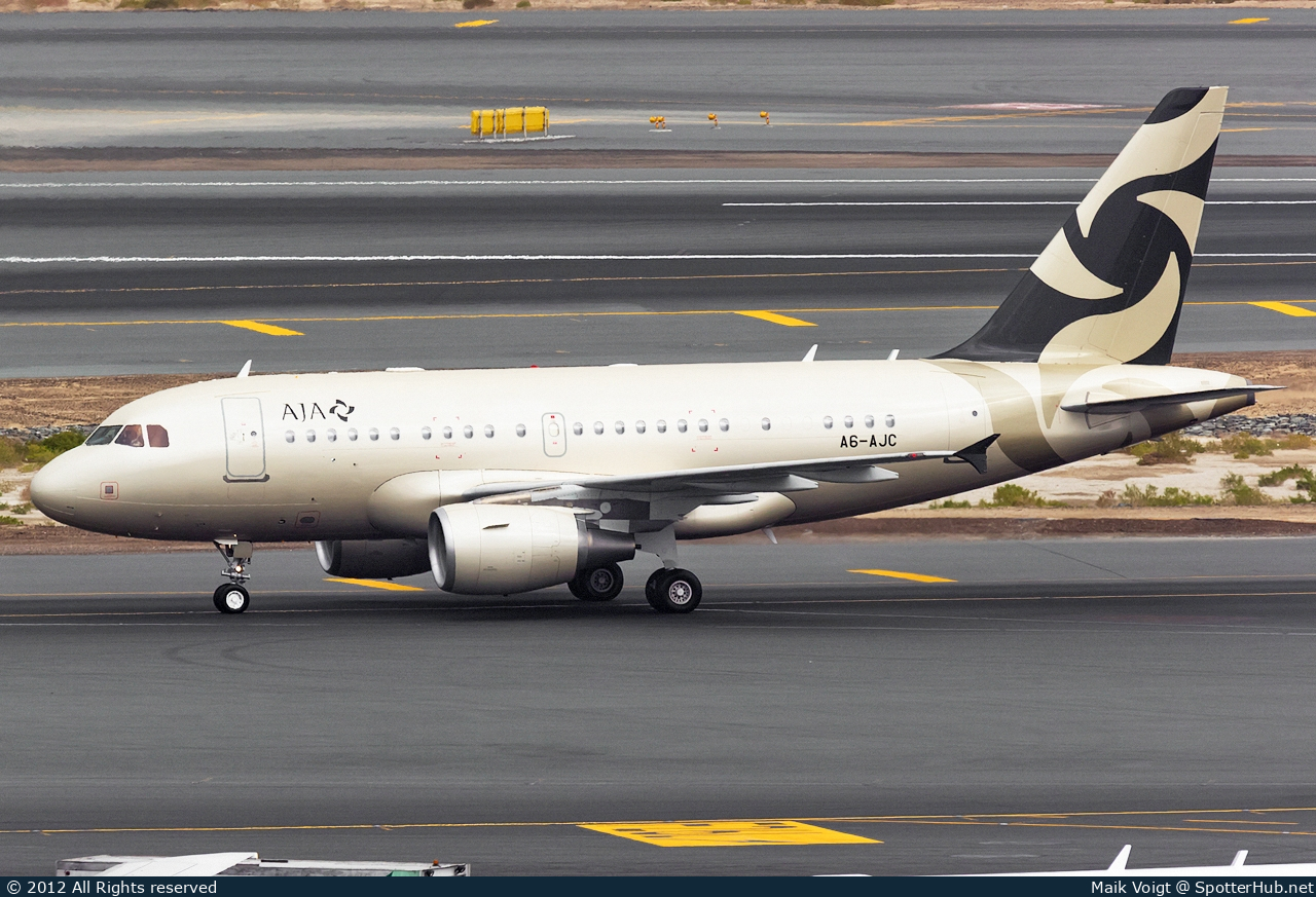 Photo of A6-AJC - Airbus A318-112(CJ) Elite operated by Al Jaber Aviation