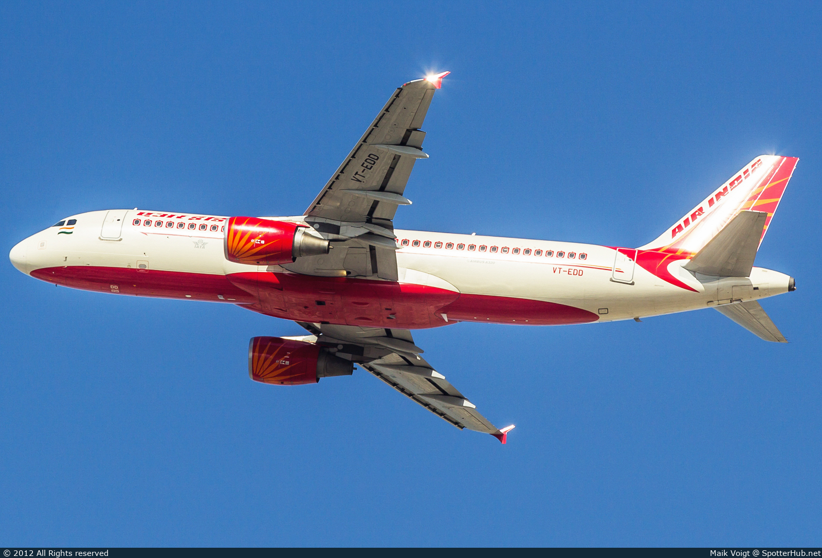 Photo of VT-EDD - Airbus A320-214 operated by Air India