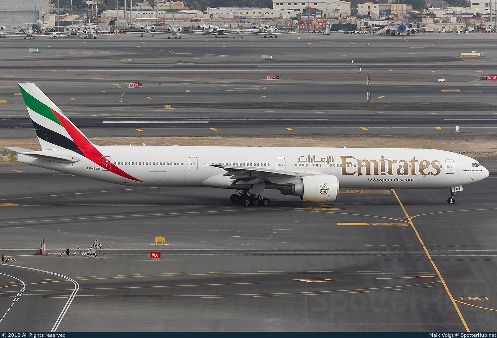 Photo of A6-EGB - Boeing 777-31H(ER) operated by Emirates