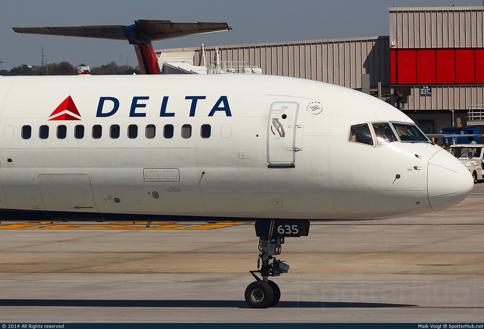 Photo of N635DL - Boeing 757-232 operated by Delta Air Lines
