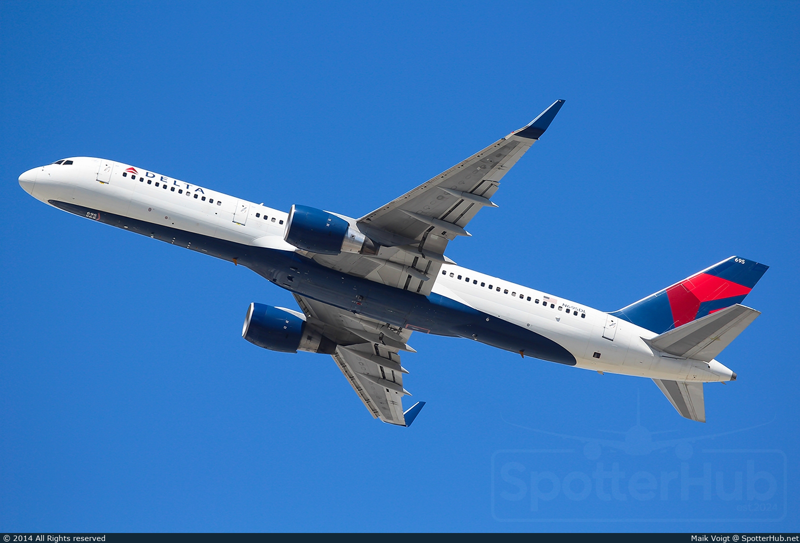 Photo of N695DL - Boeing 757-232 operated by Delta Air Lines