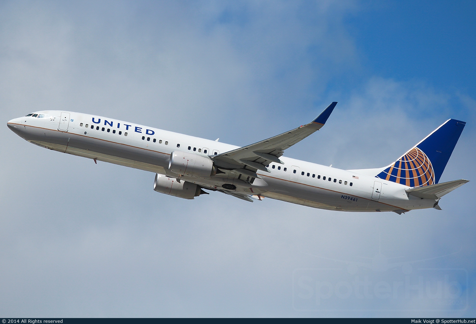 Photo of N39461 - Boeing 737-924(ER) operated by United Airlines