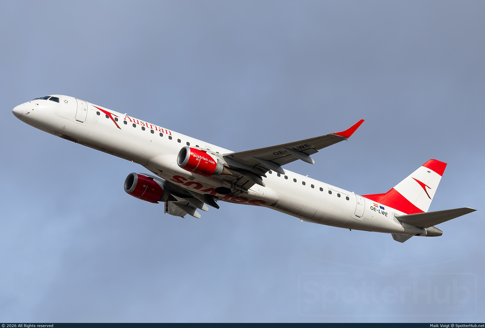 Photo of OE-LWE - Embraer ERJ-195LR operated by Austrian Airlines
