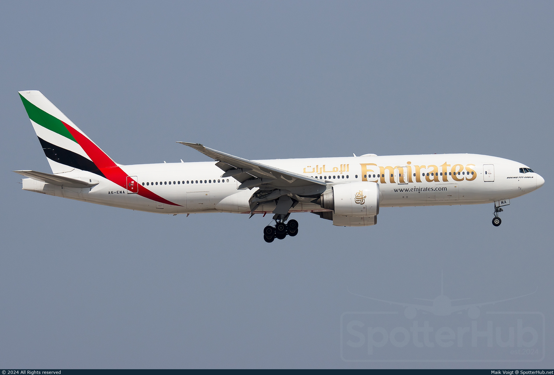 Photo of A6-EWA - Boeing 777-21H(LR) operated by Emirates