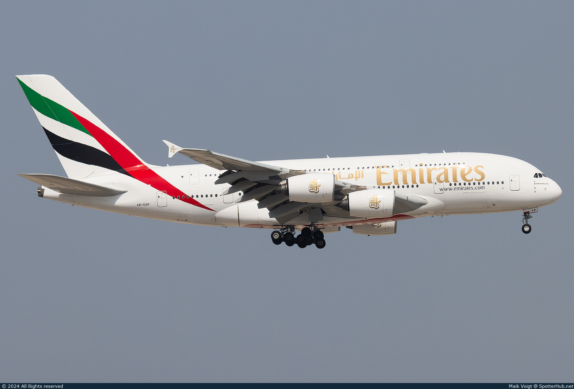 Photo of A6-EOP - Airbus A380-861 operated by Emirates