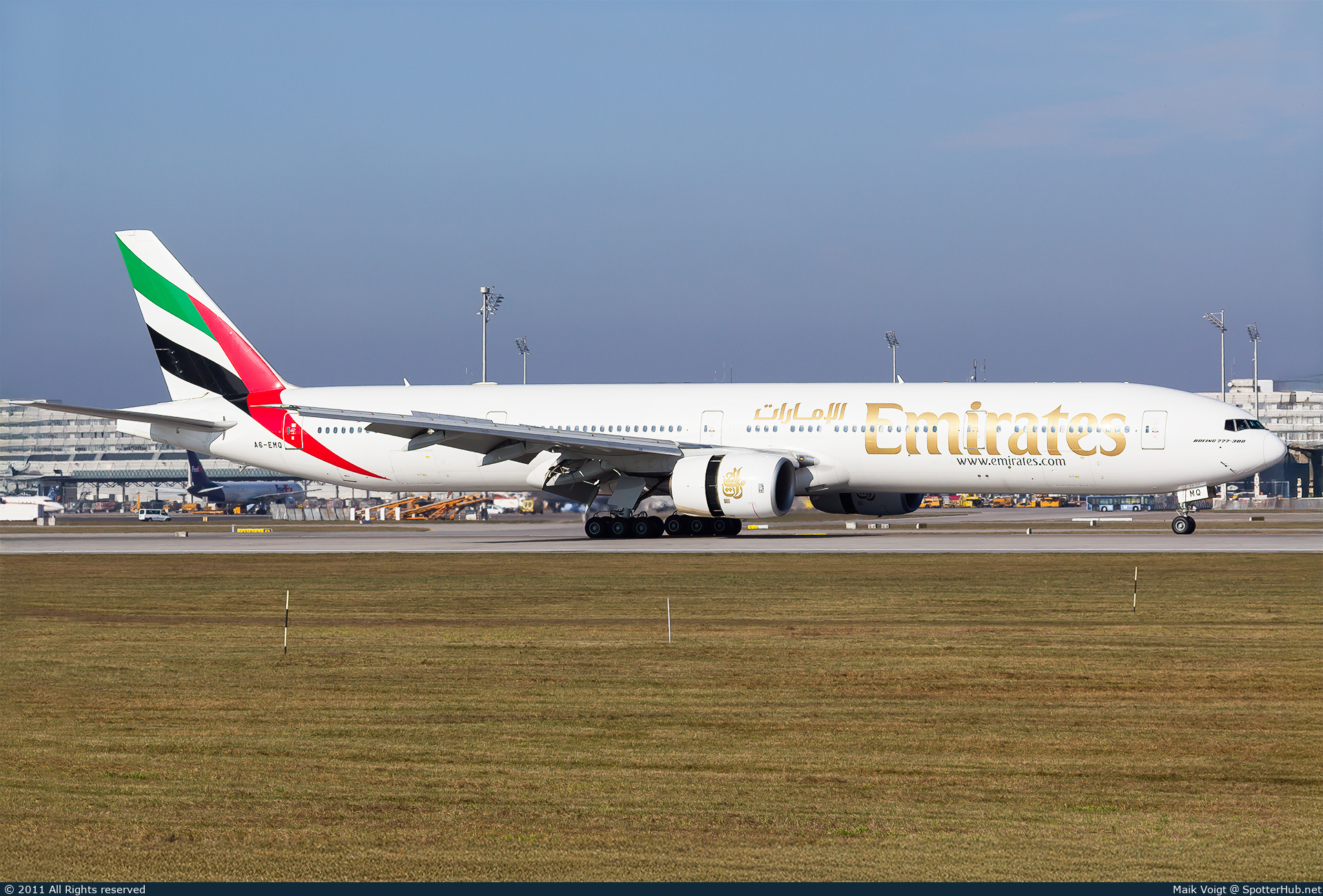 Photo of A6-EMQ - Boeing 777-31H operated by Emirates