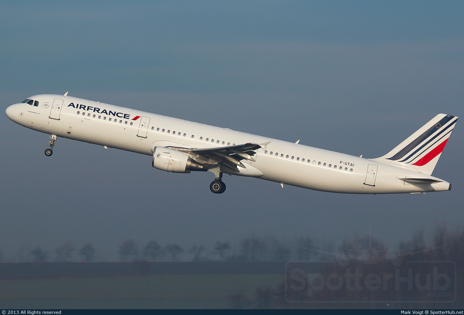 Photo of F-GTAI - Airbus A321-211 operated by Air France