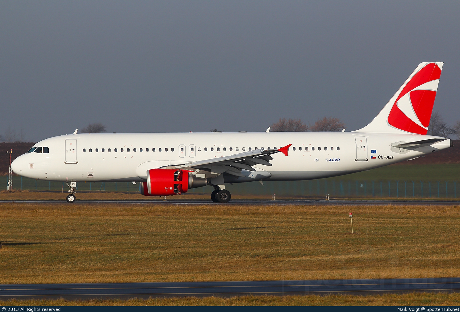 Photo of OK-MEI - Airbus A320-214 operated by CSA Czech Airlines
