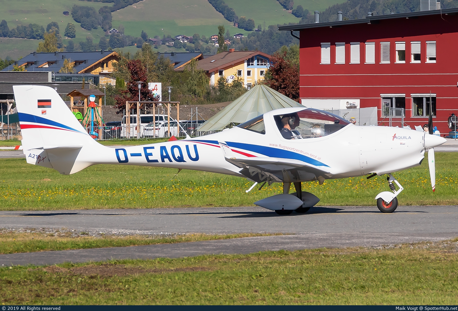 Photo of D-EAQU - Aquila A211 GX operated by Flugsportzentrum Tirol