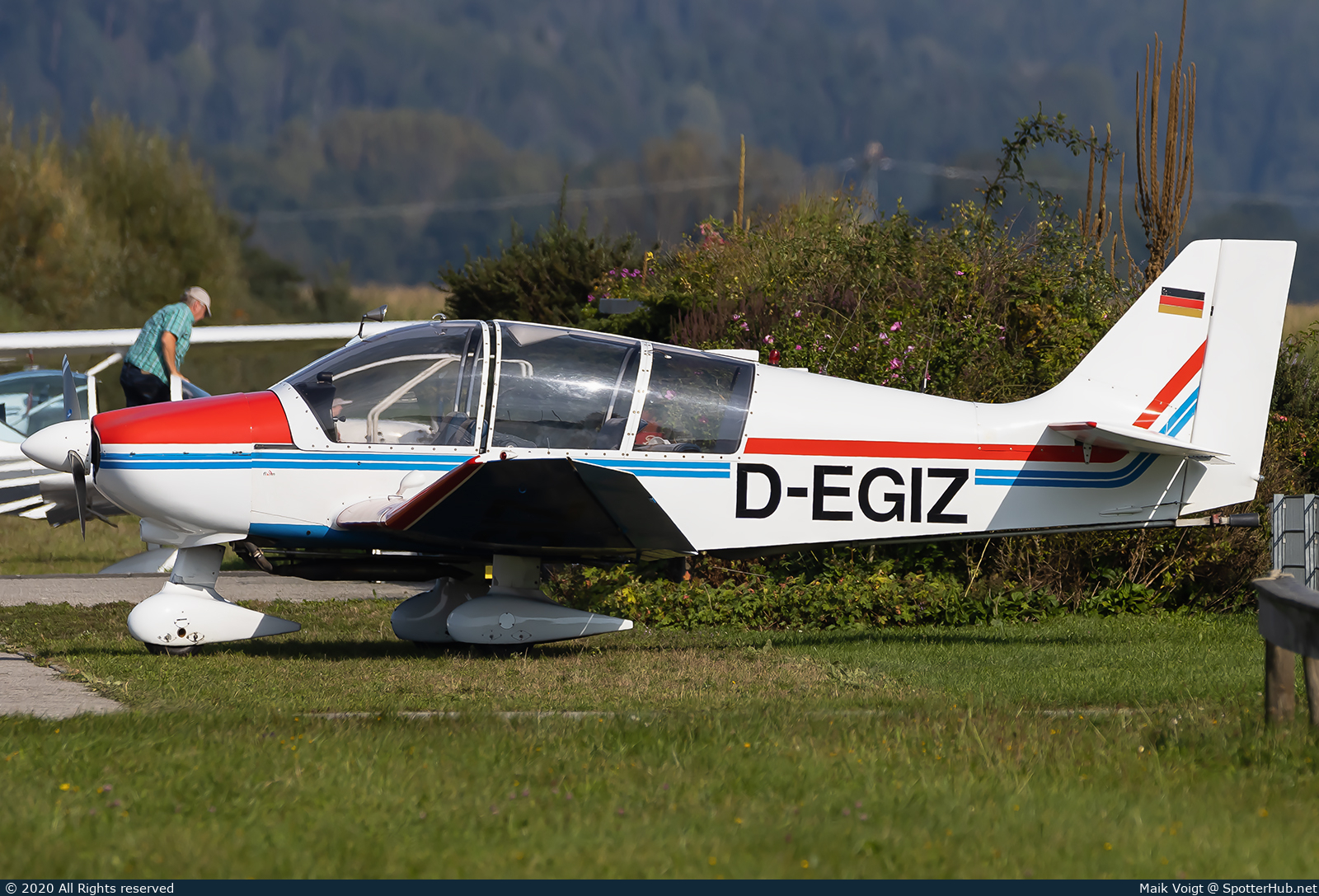 Photo of D-EGIZ - Robin DR400/180R Remorqueur operated by Fliegerclub Mühldorf