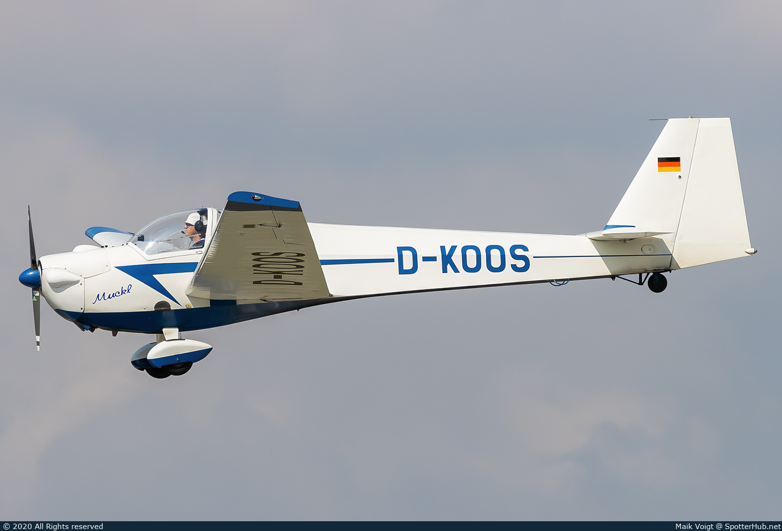 Photo of D-KOOS - Scheibe SF 25C Falke operated by Sportfluggruppe Manching