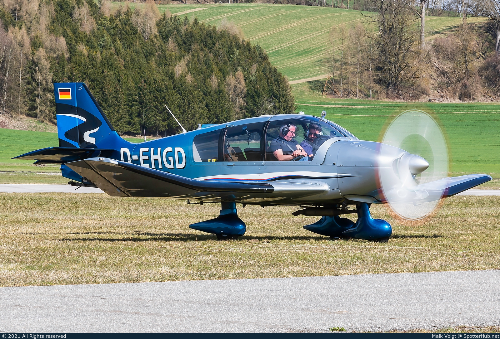 Photo of D-EHGD - Robin DR400/180 Régent operated by Ikarus Luftsportclub Schleißheim