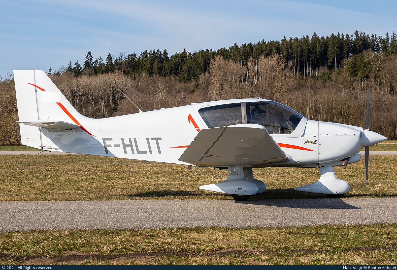 Photo of F-HLIT - Robin DR401/120 operated by Fliegergruppe Leutkirch